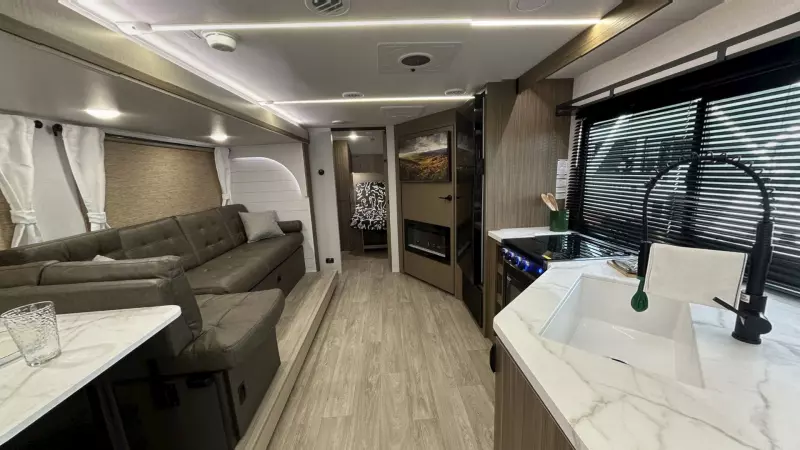 26ICE Floorplan Main Room