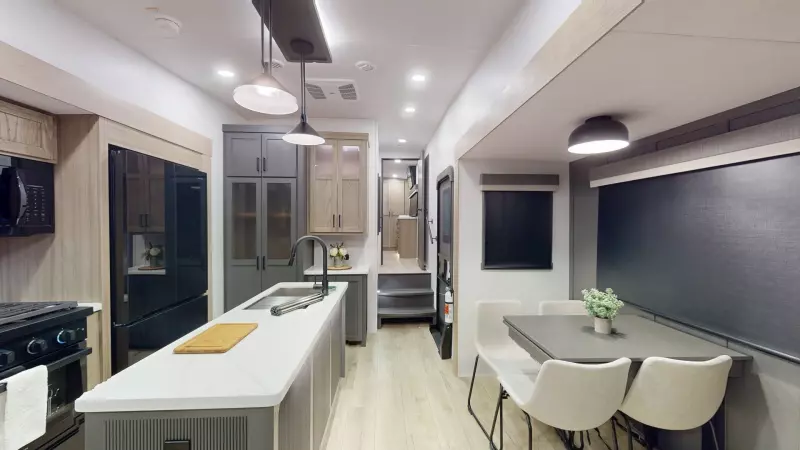 R372RL Floorplan Main Room